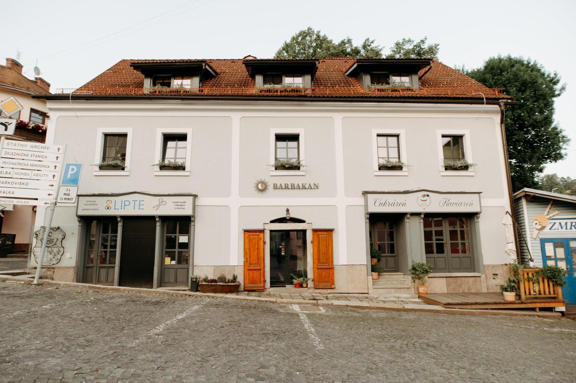 Barbakan Kremnica Ngoại thất bức ảnh